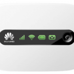 Huawei E5220 WiFi MiFi Router Gateway